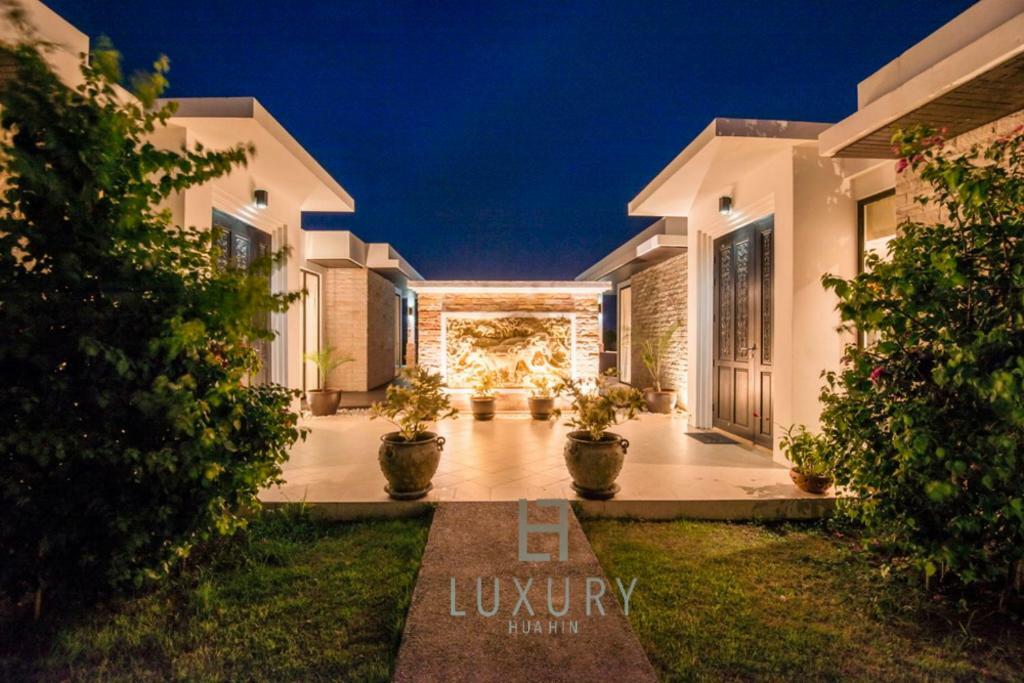 5 Bedroom Amazing Pool Villa In Resort Ts1 Hua Hin Exterior photo